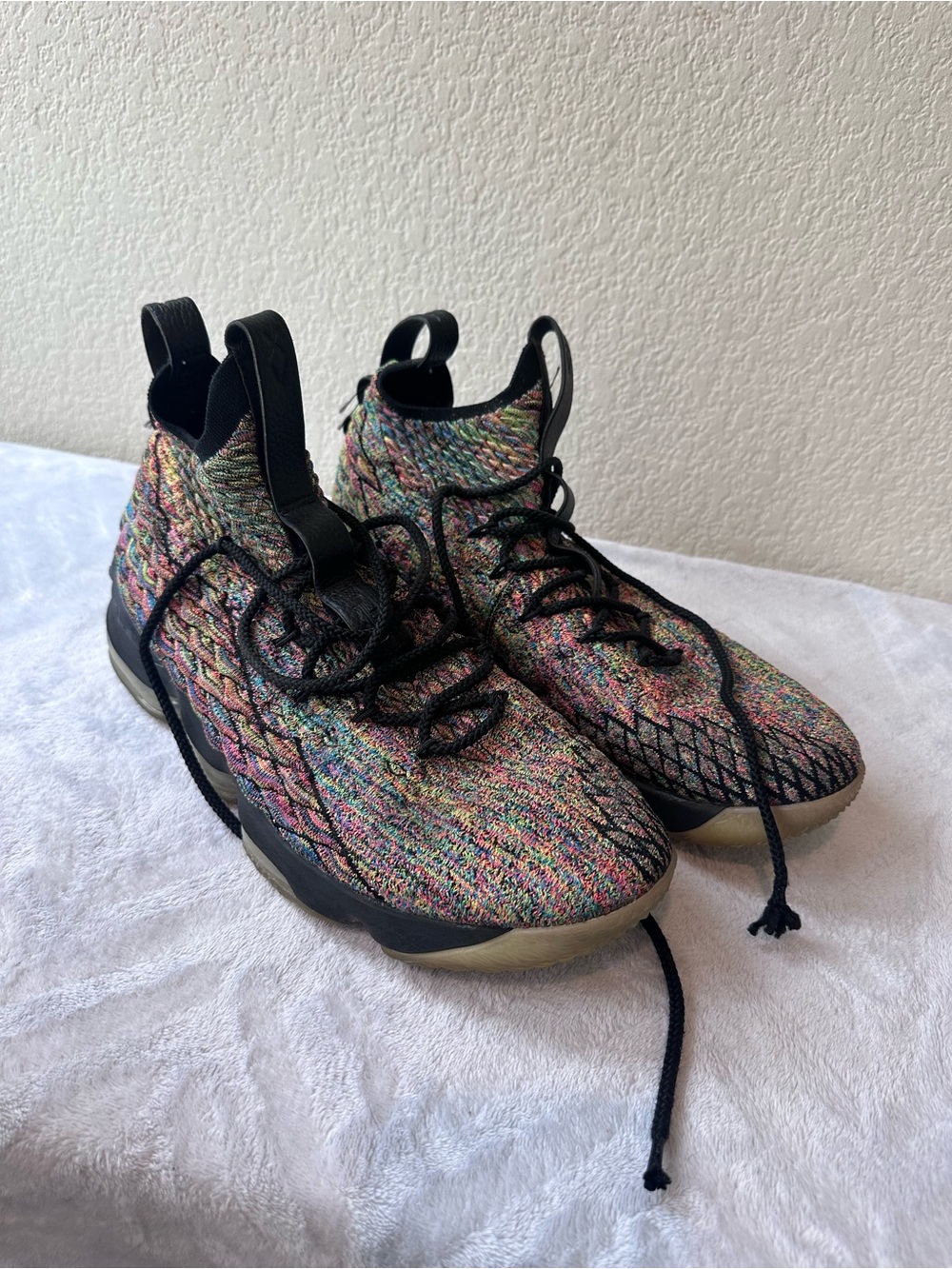 Nike LeBron 15